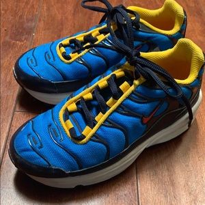 Nike Shoes , 13c, no rips or tears .